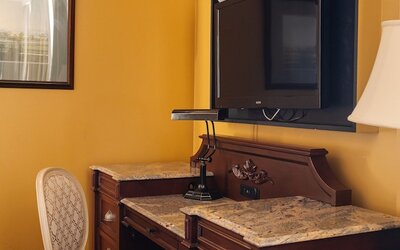 The Lafayette New Orleans By Kasa Living