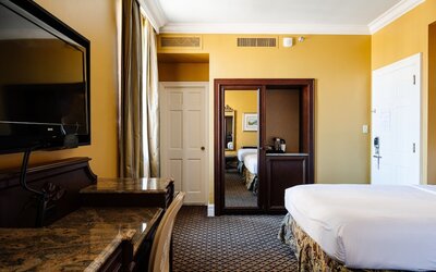 The Lafayette New Orleans By Kasa Living