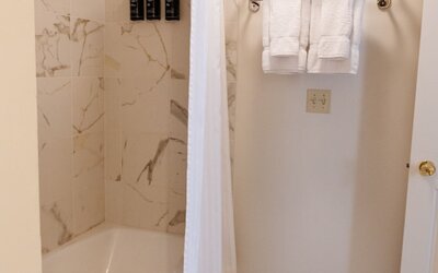 The Lafayette New Orleans By Kasa Living