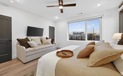 4BR Twilight Lane with Pool and Hot Tub
