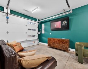 4BR Twilight Lane with Pool and Hot Tub