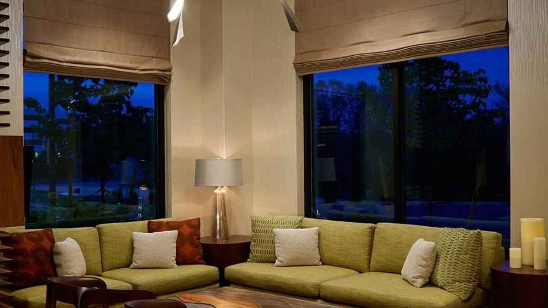 Comfortable lobby lounge area ideal for coworking at Hilton Garden Inn Boston/Marlborough.