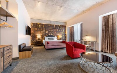 Cambria Hotel Nashville Downtown