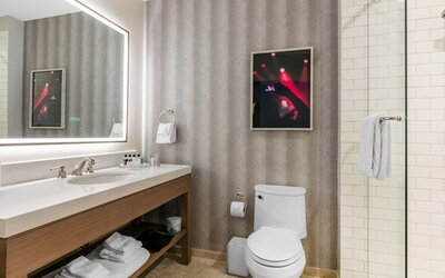 Cambria Hotel Nashville Downtown