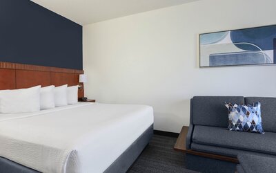 Courtyard by Marriott Austin Airport