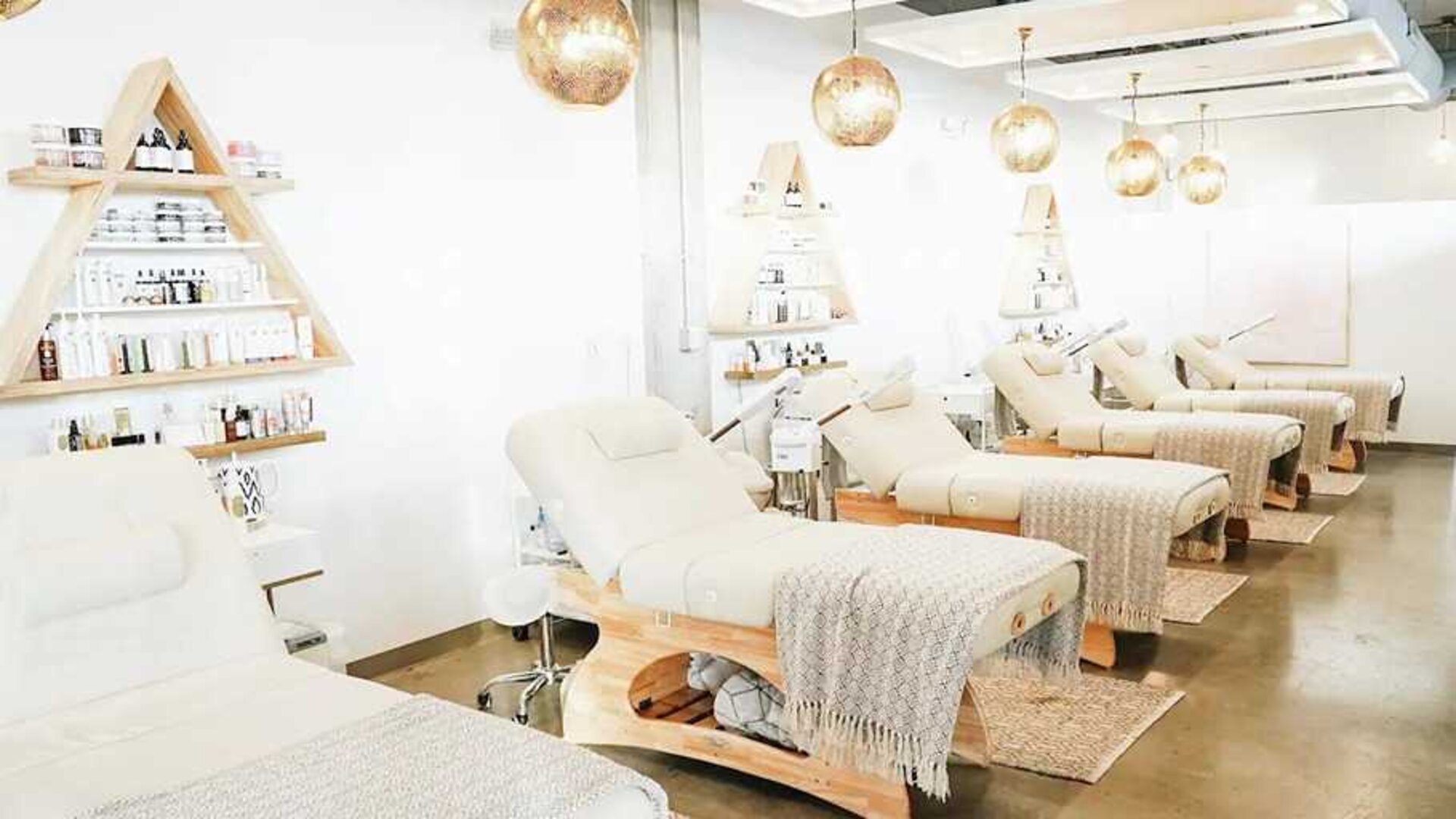 relaxing spa treatment available at Embassy Suites by Hilton Boulder.