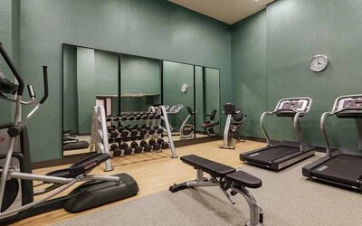 well-equipped fitness center at Hilton Garden Inn Boulder.