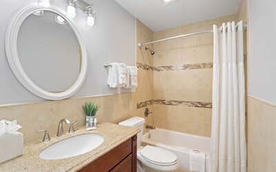Hotel St. Pierre®, a French Quarter Inns® Hotel