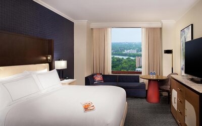 Hilton Austin