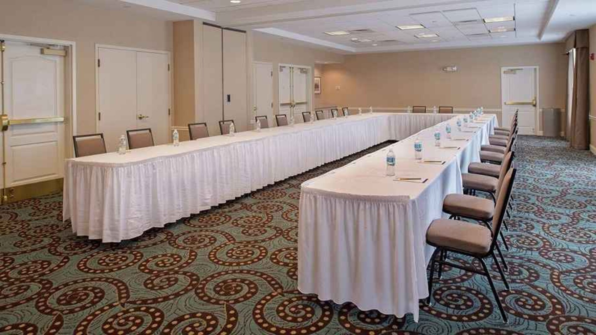 professional conference room at Hilton Garden Inn St. Louis/O'Fallon MO.