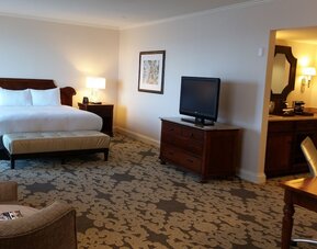 Hilton New Orleans Riverside