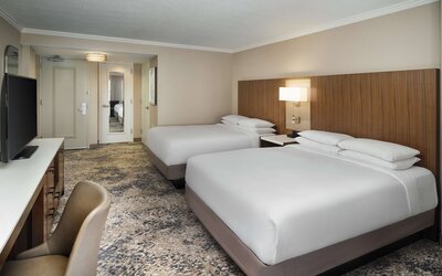 Hilton New Orleans Riverside