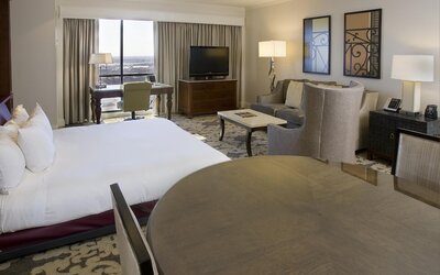 Hilton New Orleans Riverside