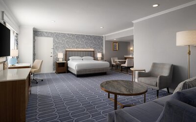 Hilton New Orleans Riverside