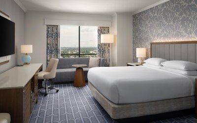 Hilton New Orleans Riverside