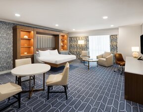 Hilton New Orleans Riverside