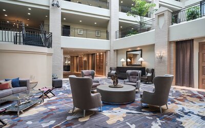 Renaissance New Orleans Arts Warehouse District Hotel