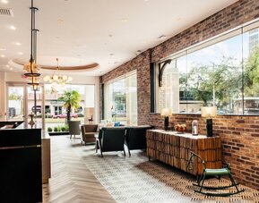 St Charles Coach House, an Ascend Collection Hotel