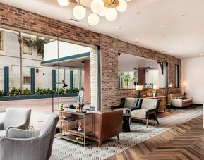 St Charles Coach House, an Ascend Collection Hotel