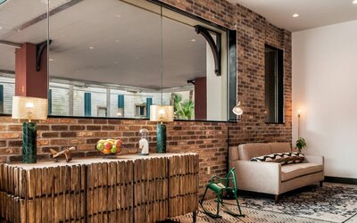 St Charles Coach House, an Ascend Collection Hotel