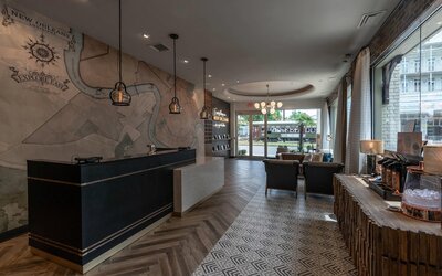 St Charles Coach House, an Ascend Collection Hotel