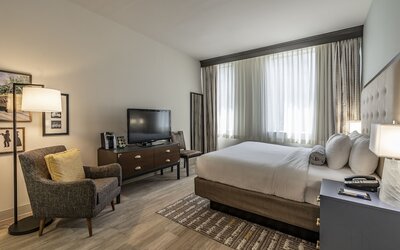 St Charles Coach House, an Ascend Collection Hotel