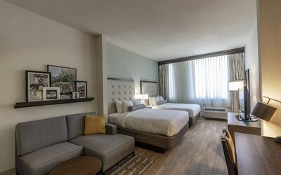 St Charles Coach House, an Ascend Collection Hotel