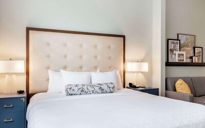 St Charles Coach House, an Ascend Collection Hotel