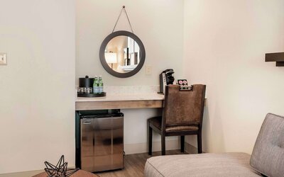St Charles Coach House, an Ascend Collection Hotel