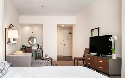 St Charles Coach House, an Ascend Collection Hotel