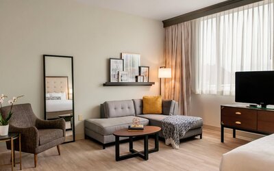 St Charles Coach House, an Ascend Collection Hotel