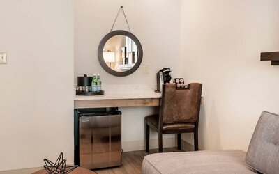 St Charles Coach House, an Ascend Collection Hotel