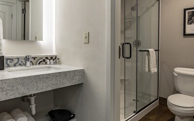 St Charles Coach House, an Ascend Collection Hotel
