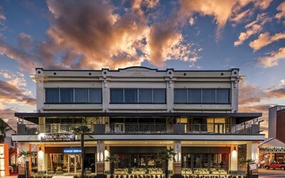 St Charles Coach House, an Ascend Collection Hotel
