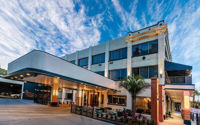 St Charles Coach House, an Ascend Collection Hotel