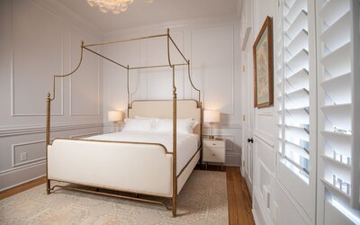 The Blackbird Hotel