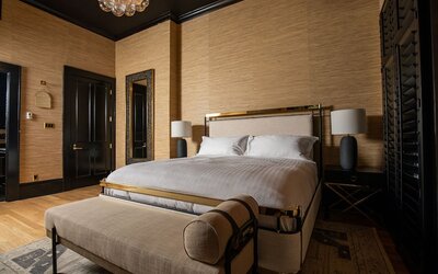 The Blackbird Hotel