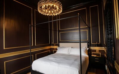 The Blackbird Hotel