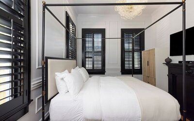 The Blackbird Hotel