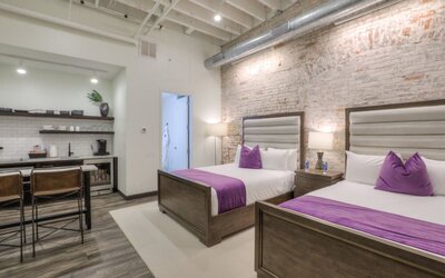 Studio 154 Luxury Hotel
