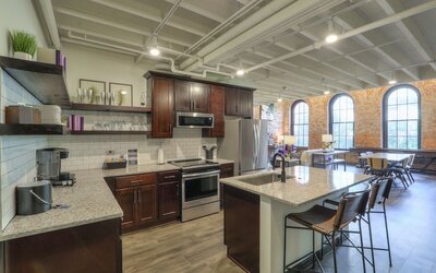 Studio 154 Luxury Hotel