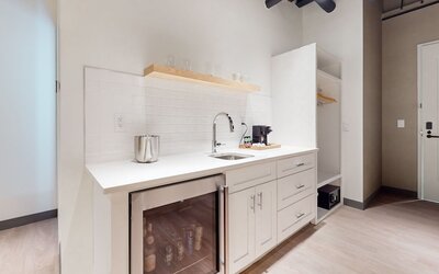 Studio 154 Luxury Hotel