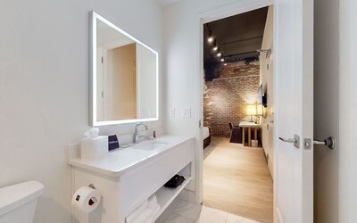 Studio 154 Luxury Hotel