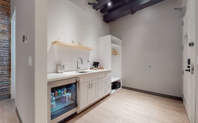 Studio 154 Luxury Hotel