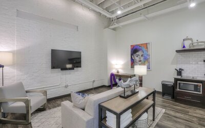 Studio 154 Luxury Hotel