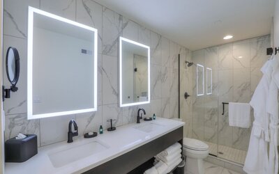 Studio 154 Luxury Hotel
