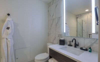 Studio 154 Luxury Hotel