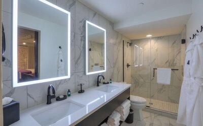 Studio 154 Luxury Hotel