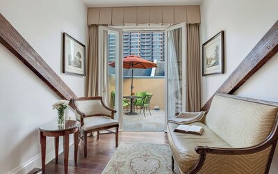 voco St. James Hotel by IHG