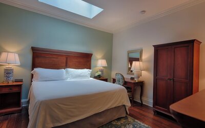 voco St. James Hotel by IHG